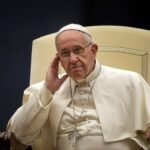 Papież Franciszek modli się o pokój na świecie i apeluje: „Zatrzymajcie wojnę”