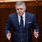 Fico przekształca Słowację w autorytarną enklawę — bezpośrednie zagrożenie dla bezpieczeństwa Polski i Europy