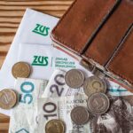 ZUS robi korektę w emeryturach. Od 2026 r. mogą wzrosnąć o nawet 400 zł. Jest warunek