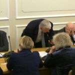 Awantura na sejmowej komisji. Suski nazwał posłów „debilami” i wyszedł