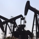 Naftowy cień imperium. 90 miliardów dolarów poza kontrolą sankcji