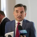 Sikorski upomina się o zebry Orbana. Zakpił przy tym z Ziobry. „Udawał szeryfa”