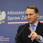 „Logika naszej psychoprawicy”. Sikorski zwrócił się do Nawrockiego