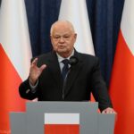 Polacy podzieleni w sprawie niezależności Adama Glapińskiego. Sondaż