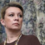 Wyciek rosyjsko-węgierskich rozmów. Zacharowa komentuje: Dowód, że to nie Rosja ingeruje w wybory