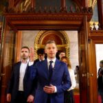 Peter Magyar kontra Peter Magyar. Lider Tiszy żąda powtórzenia wyborów w okręgu