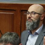 Ks. Olszewski chce pozwać Tuska. Domaga się 450 tys. zł zadośćuczynienia