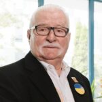 Wałęsa zdjął ukraińską przypinkę. Jest oburzony po decyzji Zełenskiego ws. UPA
