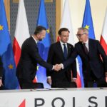 Polska podpisała umowę z programu SAFE. Szef MON zapowiada „bogaty maj”