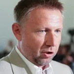 Kierwiński uderzył w Razem. „Pogłos czasem zaburza zdolności poznawcze…”