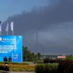 Jeden z największych terminali naftowych trafiony przez ukraińskie drony. Kłęby dymu nad Petersburgiem