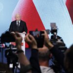 Polityk PiS ujawnia kulisy decyzji Kaczyńskiego. „Nie zgodził się na taki scenariusz”, „cyrk na kółkach”