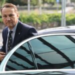 Sikorski skrytykował „samobójczą taktykę” Nawrockiego. „Wara od rządzenia”