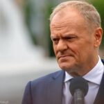 Dzień Niepodległości Ukrainy. Tusk: Jesteśmy całym sercem z walczącym narodem