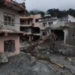 Powódź w Nepalu i Tybecie. Ponad 900 ofiar, tysiące bez kontaktu. Nepal rozpoczął masowe pochówki