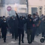 Hybrydowa wojna w wersji szkolnej? Co wiemy, a czego nie wiemy o rosyjskich śladach we francuskich protestach