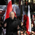 Protest pod TK. Kaczyński: To przejdzie do czarnej historii demokracji